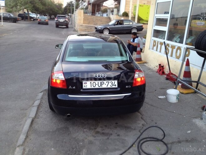 Audi A4 2002, 200,000 km - 2.0 l - Bakı