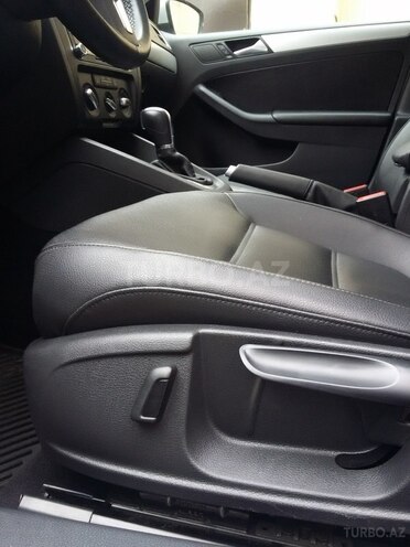 Volkswagen Jetta 2014, 74,000 km - 1.8 l - Bakı