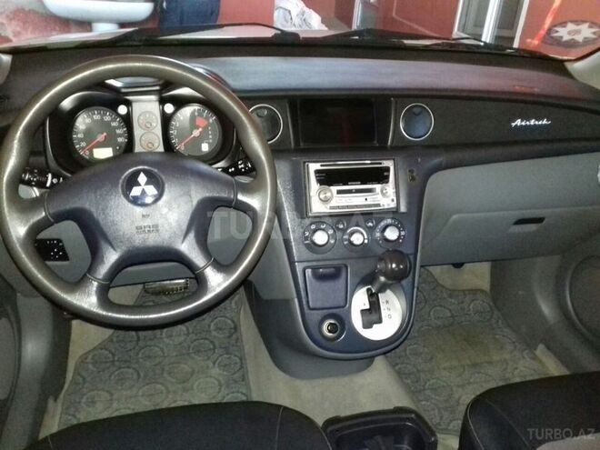 Mitsubishi Airtrek 2001, 189,000 km - 2.4 л - Xaçmaz