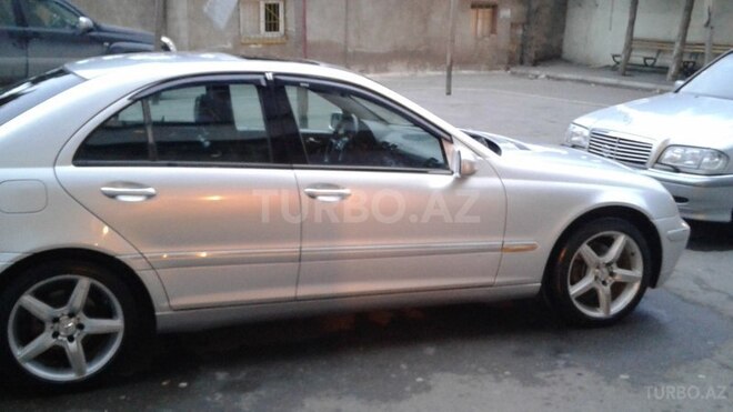 Mercedes C 200 2001, 210,000 km - 2.0 л - Bakı