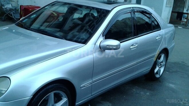 Mercedes C 200 2001, 210,000 km - 2.0 л - Bakı