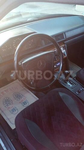 Mercedes E 220 1994, 500,000 km - 2.2 l - Bakı