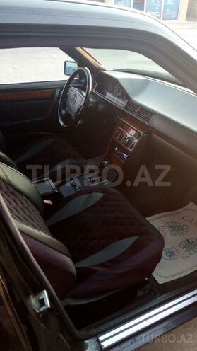 Mercedes E 220 1994, 500,000 km - 2.2 l - Bakı