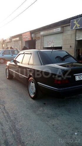 Mercedes E 220 1994, 500,000 km - 2.2 l - Bakı
