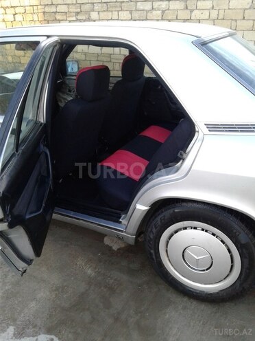 Mercedes 190 1992, 276,850 km - 0.2 л - Salyan