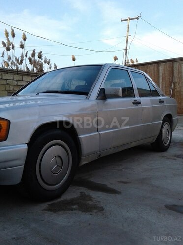 Mercedes 190 1992, 276,850 km - 0.2 л - Salyan