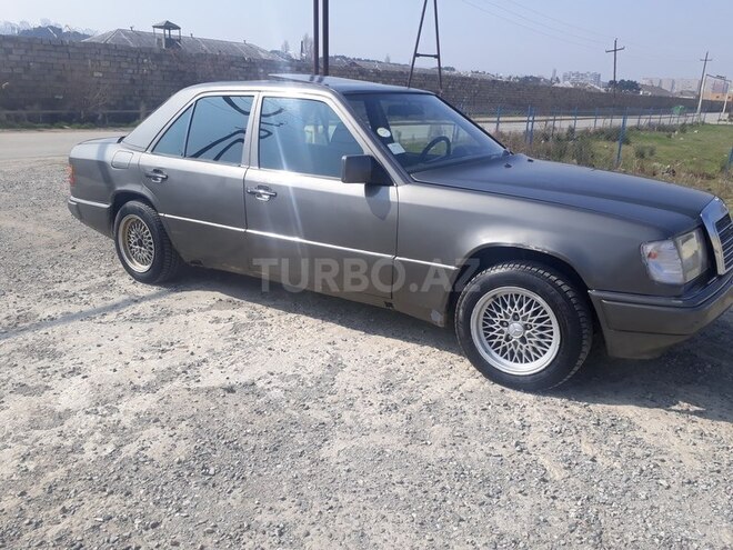 Mercedes E 230 1991, 25,000 km - 2.3 l - Bakı