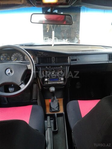 Mercedes 190 1992, 276,850 km - 0.2 л - Salyan