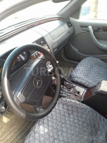 Mercedes C 230 1999, 258,000 km - 2.3 л - Bakı