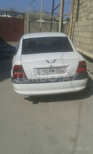Opel Vectra 1998, 200,000 km - 0.2 л - Bakı