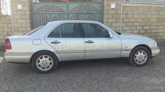Mercedes C 200 1995, 574,863 km - 2.0 l - Bərdə