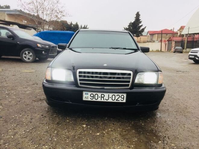 Mercedes C 230 1999, 245,000 km - 2.3 l - Bakı