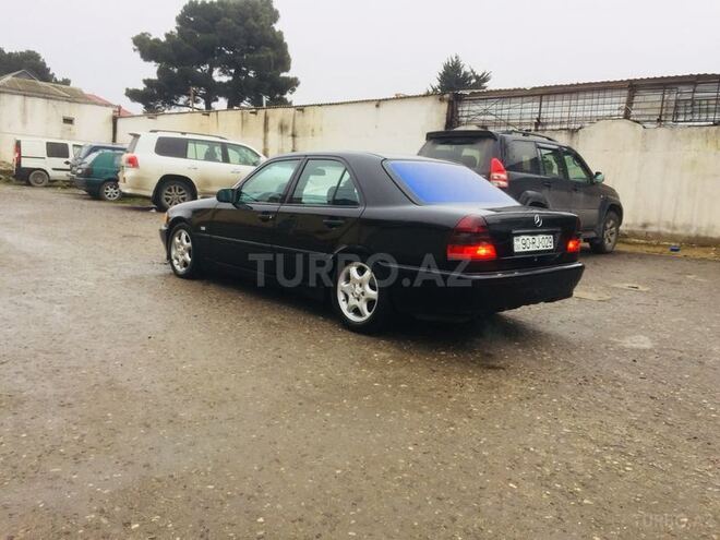 Mercedes C 230 1999, 245,000 km - 2.3 l - Bakı