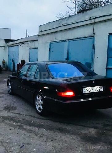 Mercedes C 230 1999, 245,000 km - 2.3 l - Bakı