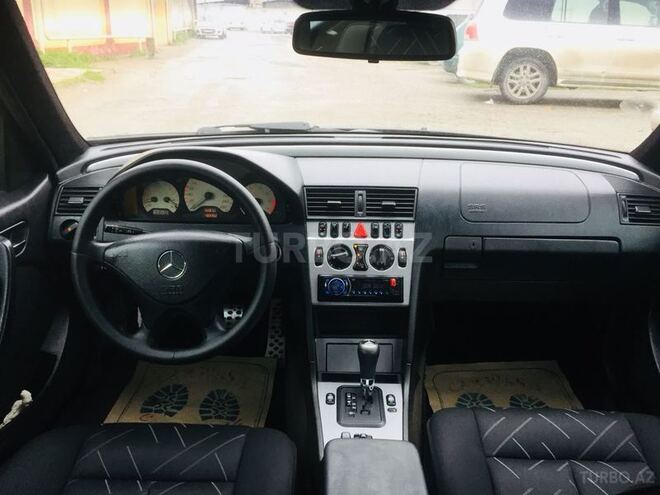 Mercedes C 230 1999, 245,000 km - 2.3 l - Bakı