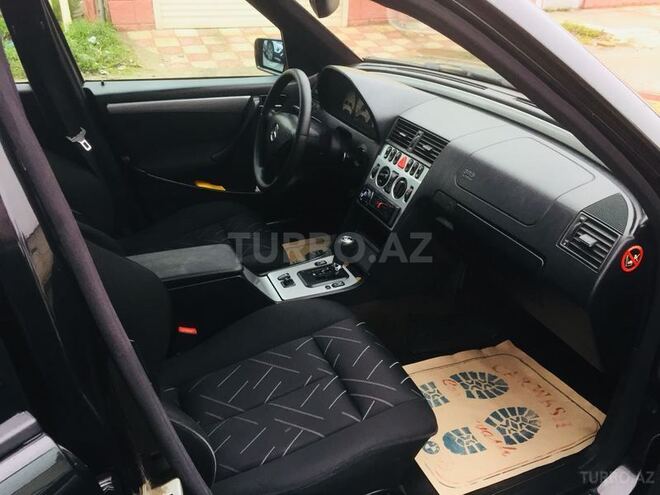 Mercedes C 230 1999, 245,000 km - 2.3 l - Bakı