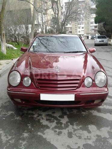 Mercedes E 220 1999, 332,000 km - 2.2 л - Bakı