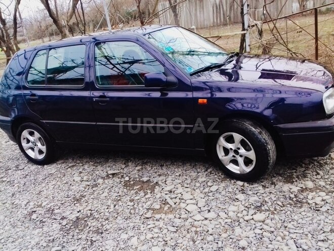 Volkswagen Golf 1994, 3,608,004 km - 1.8 l - Zaqatala