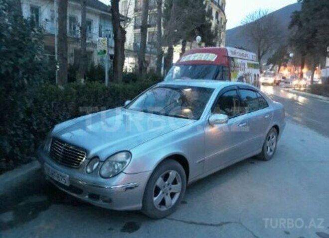 Mercedes E 270 2002, 370,000 km - 2.7 л - Şəki