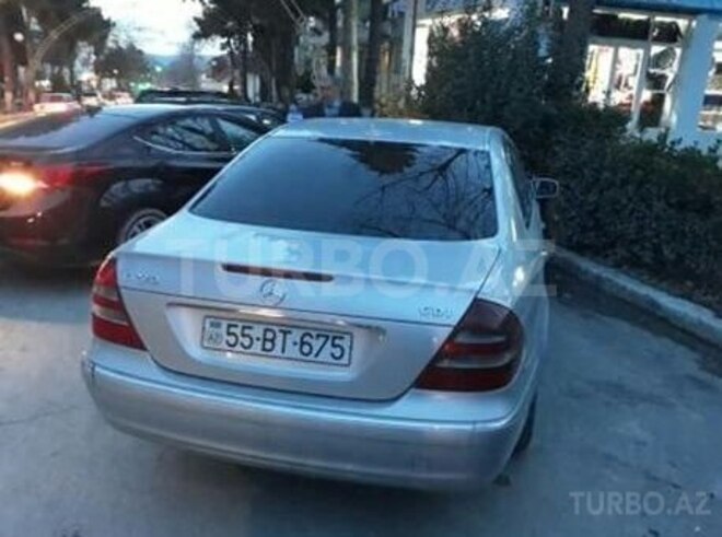 Mercedes E 270 2002, 370,000 km - 2.7 л - Şəki