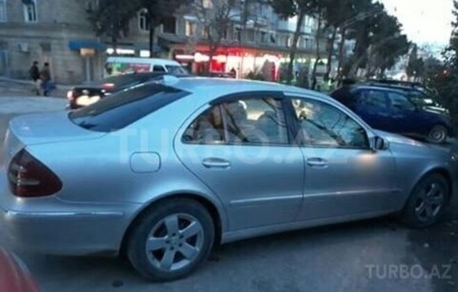 Mercedes E 270 2002, 370,000 km - 2.7 л - Şəki