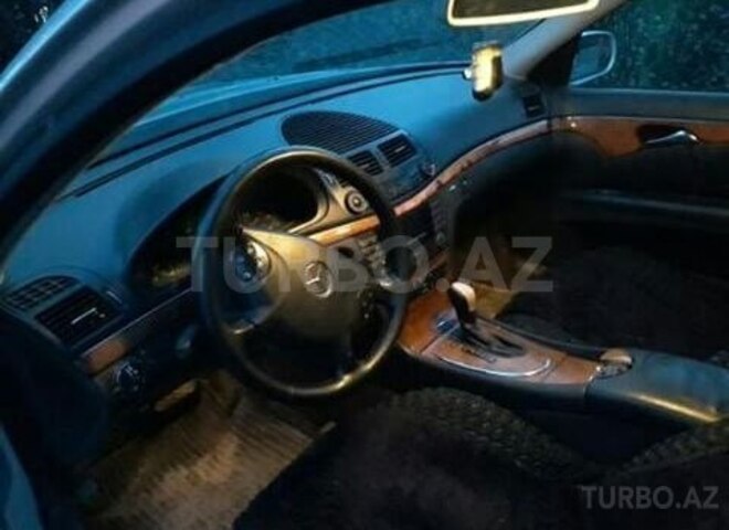 Mercedes E 270 2002, 370,000 km - 2.7 л - Şəki