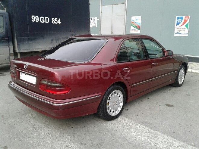 Mercedes E 220 1999, 314,000 km - 2.2 л - Bakı
