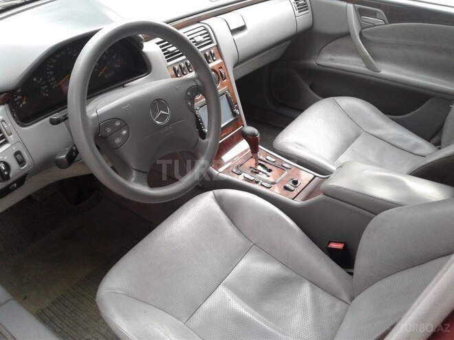 Mercedes E 220 1999, 314,000 km - 2.2 л - Bakı