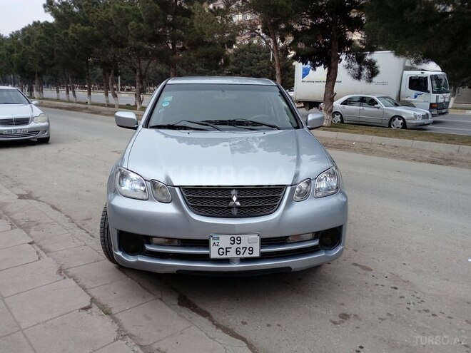 Mitsubishi Airtrek 2004, 196,614 km - 2.0 l - Sumqayıt