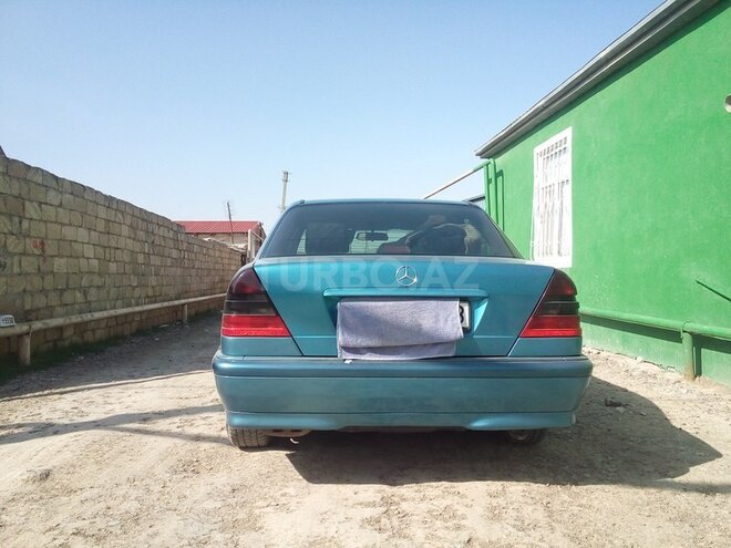 Mercedes C 220 1999, 325,124 km - 2.2 l - Bakı