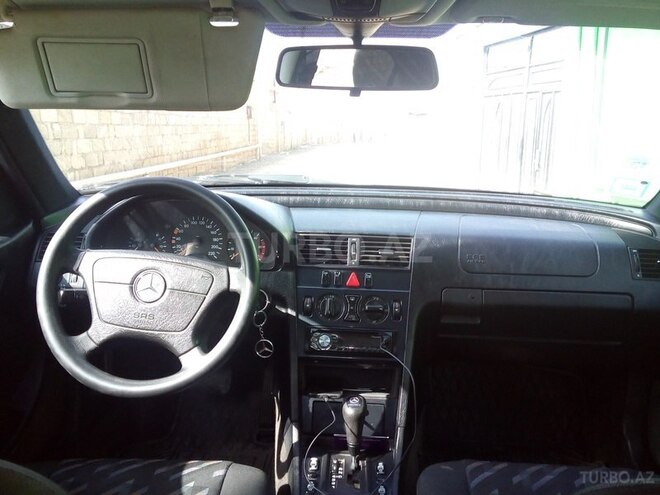 Mercedes C 220 1999, 325,124 km - 2.2 l - Bakı