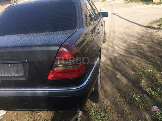 Mercedes C 220 1995, 500,000 km - 2.2 l - Bakı