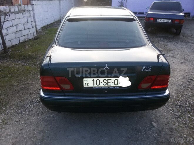 Mercedes E 230 1995, 333,000 km - 0.2 l - Xaçmaz