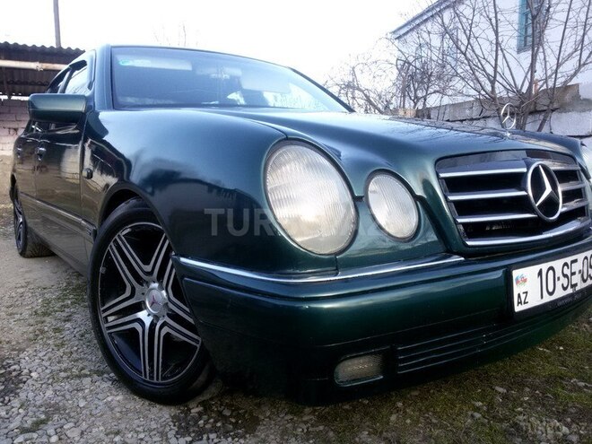 Mercedes E 230 1995, 333,000 km - 0.2 l - Xaçmaz