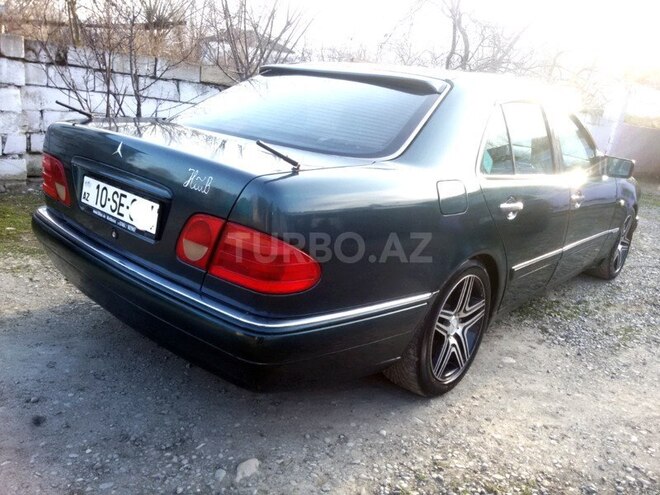 Mercedes E 230 1995, 333,000 km - 0.2 l - Xaçmaz