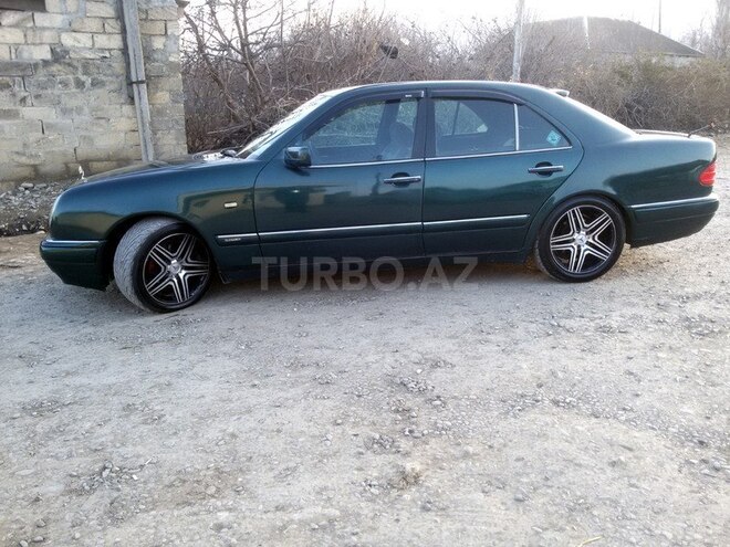 Mercedes E 230 1995, 333,000 km - 0.2 l - Xaçmaz
