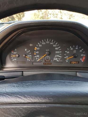 Mercedes E 200 1997, 212,000 km - 2.0 l - Bakı