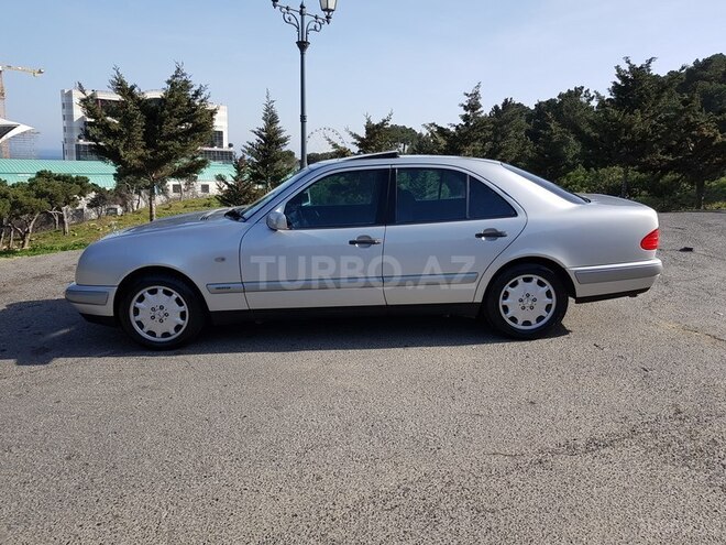Mercedes E 200 1997, 212,000 km - 2.0 l - Bakı