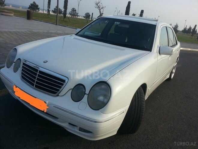 Mercedes E 320 1999, 246,000 km - 3.2 л - Bakı