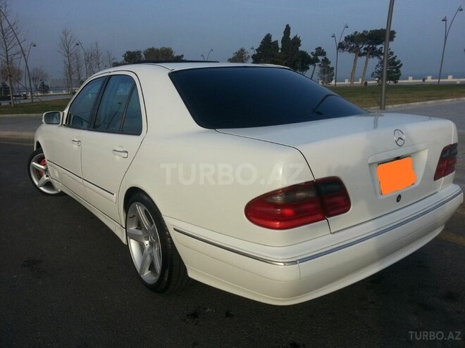 Mercedes E 320 1999, 246,000 km - 3.2 л - Bakı
