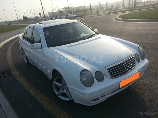 Mercedes E 320 1999, 246,000 km - 3.2 л - Bakı