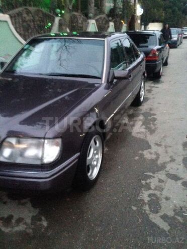 Mercedes E 280 1994, 356,000 km - 2.8 l - Bakı