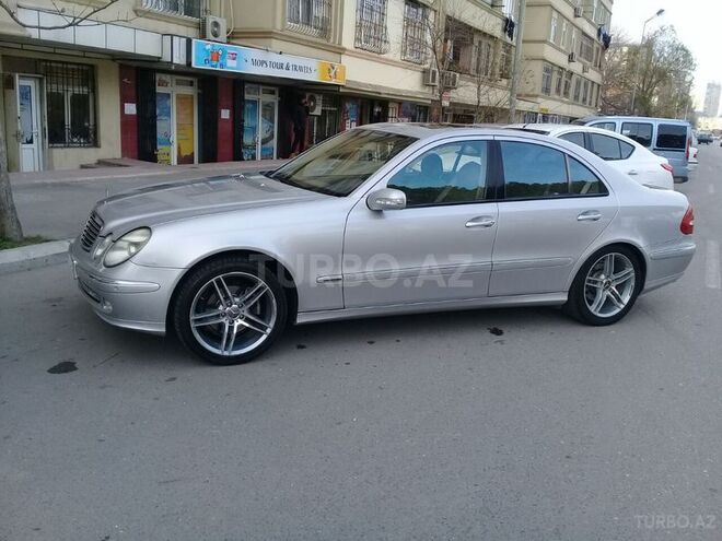 Mercedes E 240 2003, 201,000 km - 2.6 l - Bakı