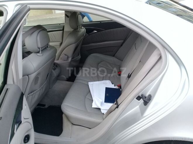 Mercedes E 240 2003, 201,000 km - 2.6 l - Bakı