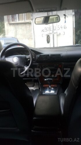 Volkswagen Passat 2003, 300,000 km - 2.0 л - Bakı