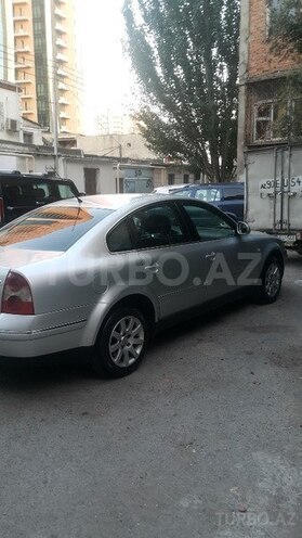 Volkswagen Passat 2003, 300,000 km - 2.0 л - Bakı