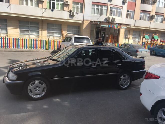Mercedes C 240 1998, 198,000 km - 0.3 l - Bakı