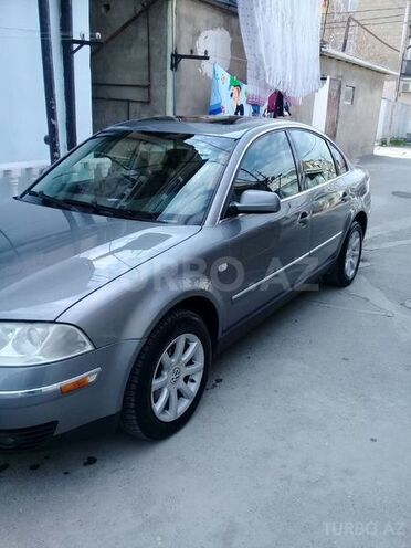 Volkswagen Passat 2003, 230,000 km - 2.0 l - Bakı
