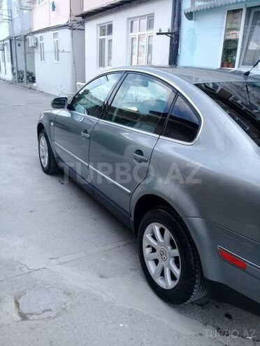 Volkswagen Passat 2003, 230,000 km - 2.0 l - Bakı