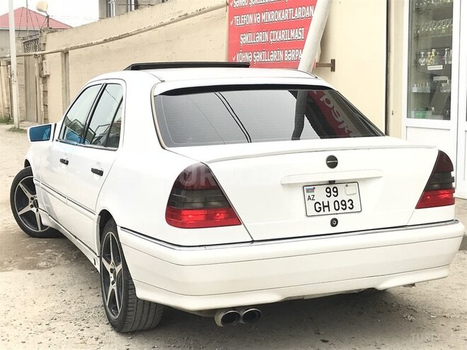 Mercedes C 230 1997, 256,000 km - 2.3 l - Bakı